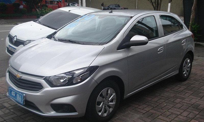 Chevrolet Onix Hatch...