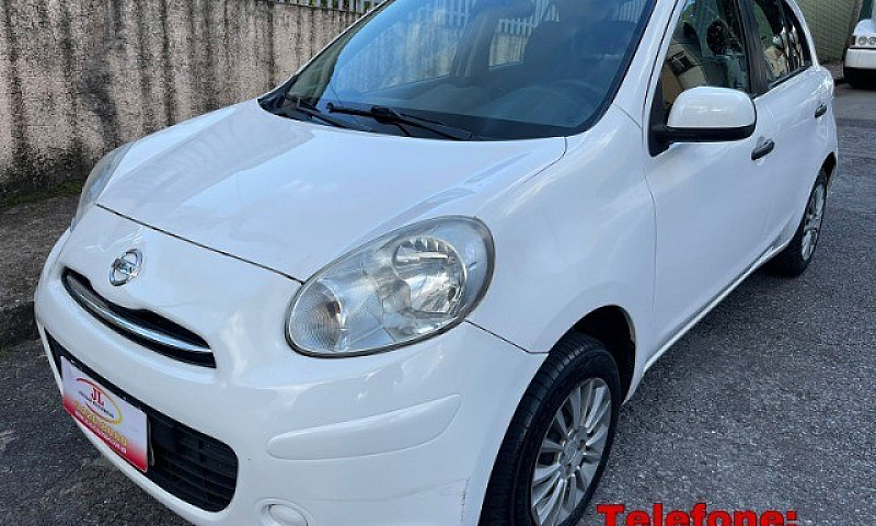Nissan March S 1.0 2...
