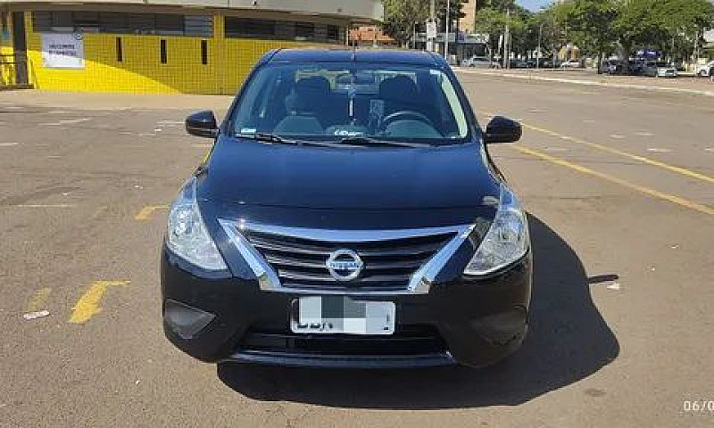 Nissan Versa S 1.0...