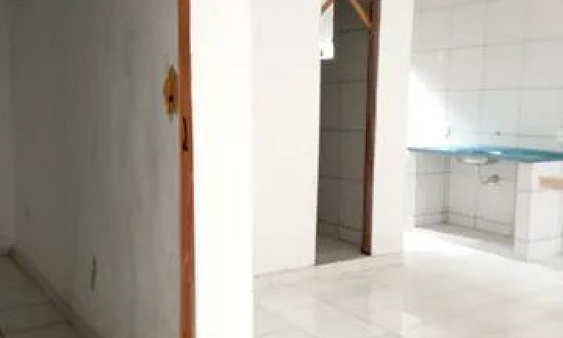 Aluga-Se Apartamento...