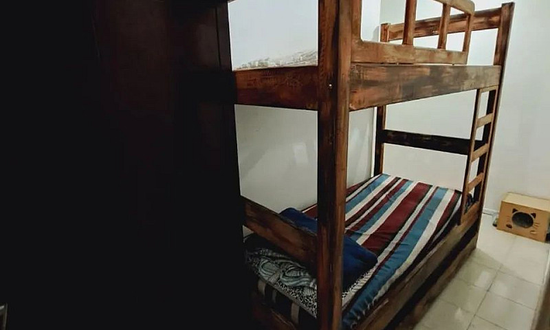 Apto Com Ótima Local...