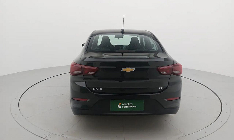 Chevrolet Onix Plus ...