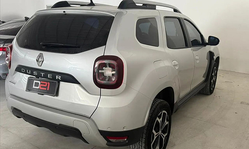 Renault Duster Iconi...