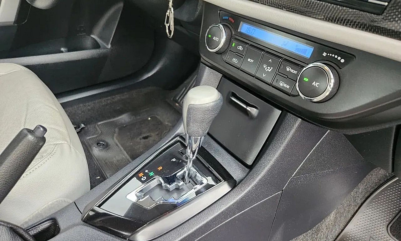 Toyota Corolla Xei 2...