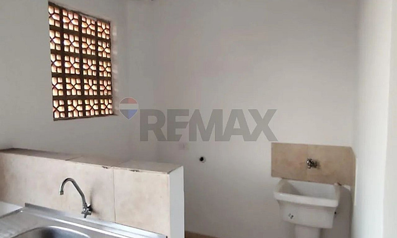 Casa Em Condomínio F...