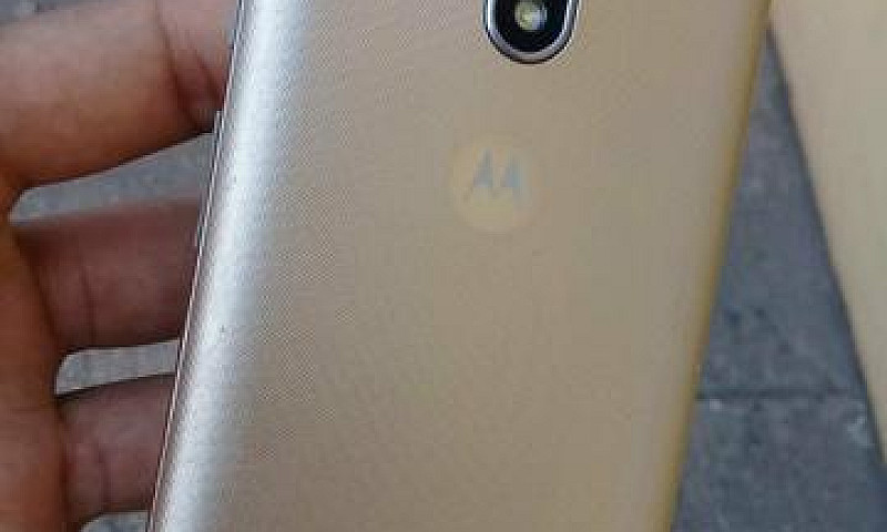Moto G4 Play Gold...