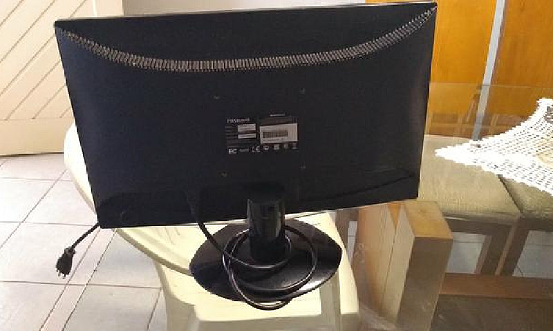Monitor 100,00 Reais...