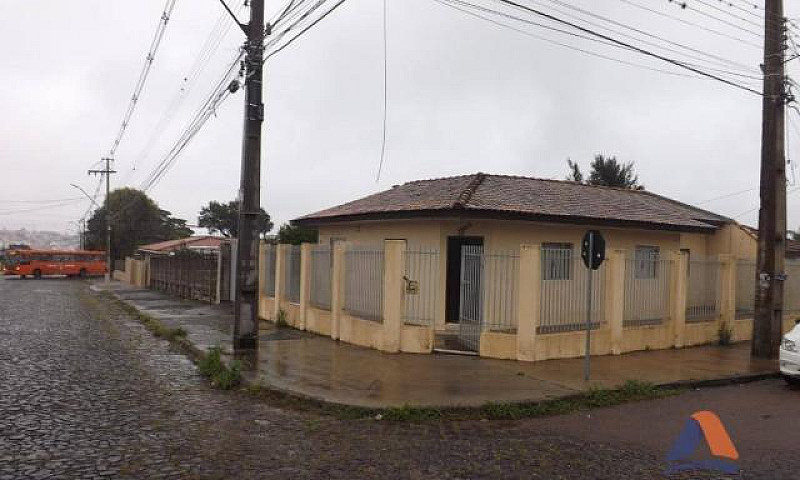 Casa Com 3 Dormitóri...