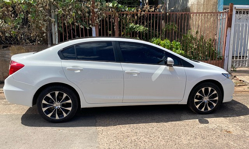 Honda Civic Lxr 2015...