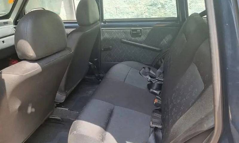 Fiat Uno ...