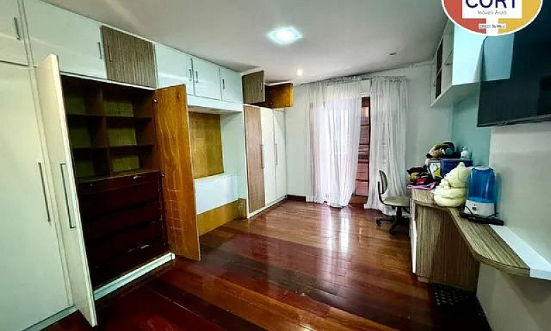 Casa De Condomínio P...