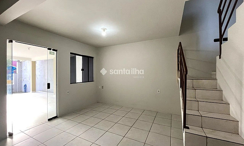 Casa Com 4 Dormitóri...