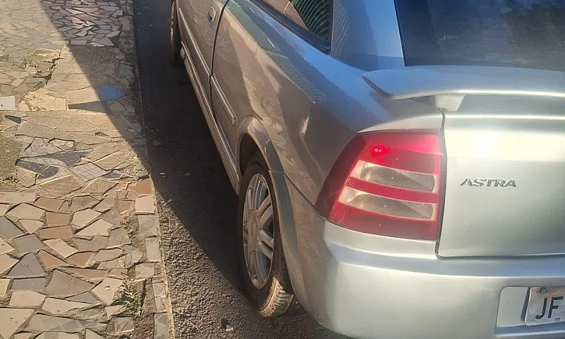 Chevrolet Astra 2.0 ...