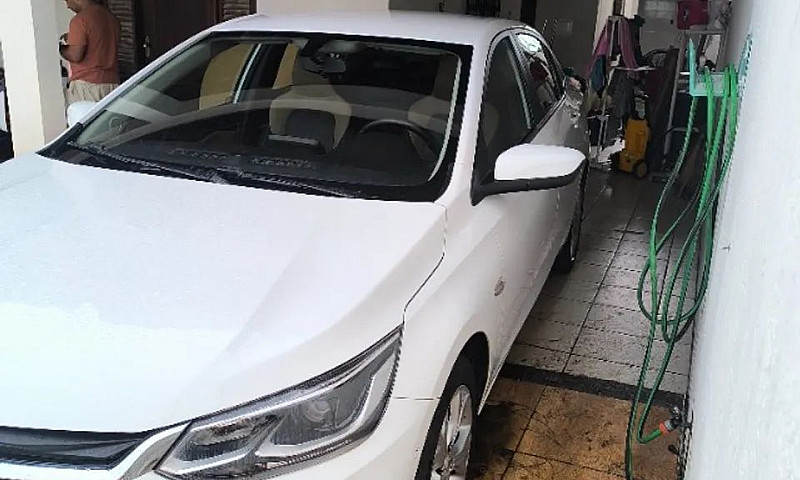 Chevrolet Onix Sedan...
