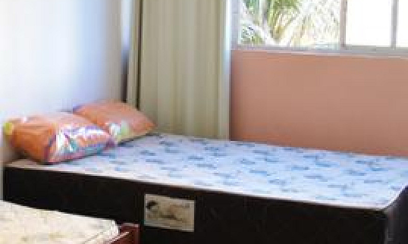1/4 Quarto Mobiliado...