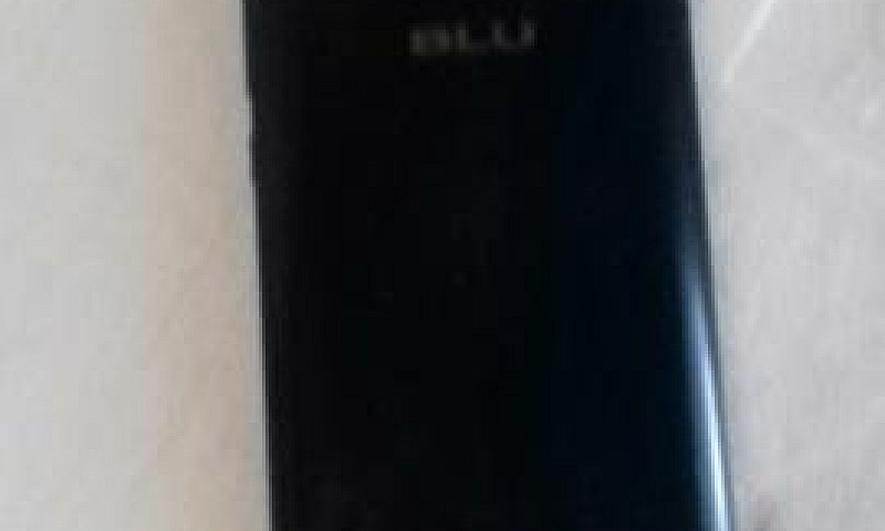 Celular Blu Semi Nov...