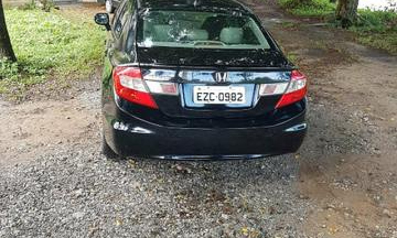 Honda Civic 1.8 2012...