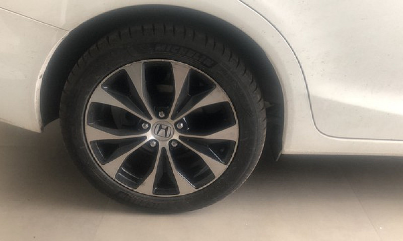 Honda Civic Lxr 2015...