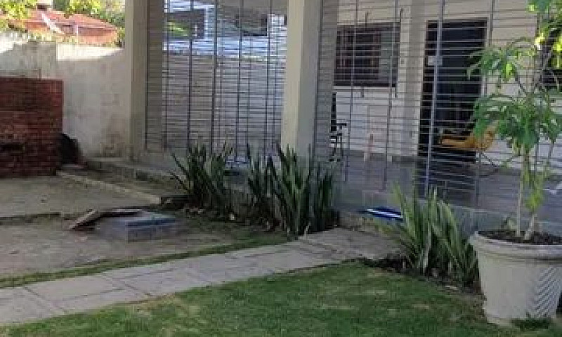 Casa A 50 Metros Do ...
