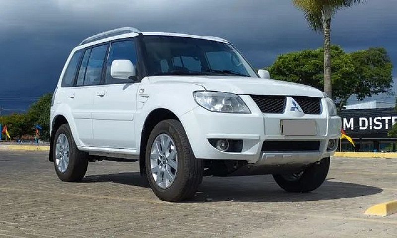 Pajero Tr4 2012 Noví...