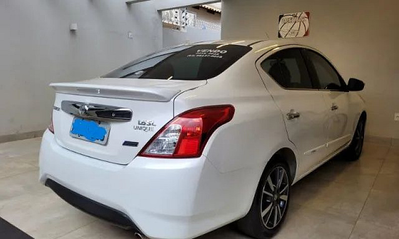 Nissan Versa Unique ...