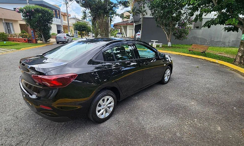 Chevrolet Onix Plus ...