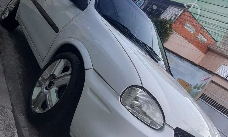 Chevrolet Corsa Wind...