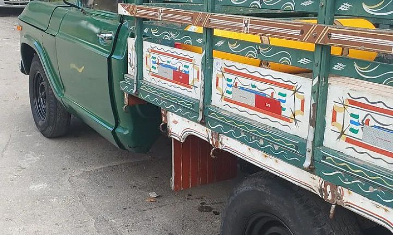 Chevrolet C-10 2.5/4...