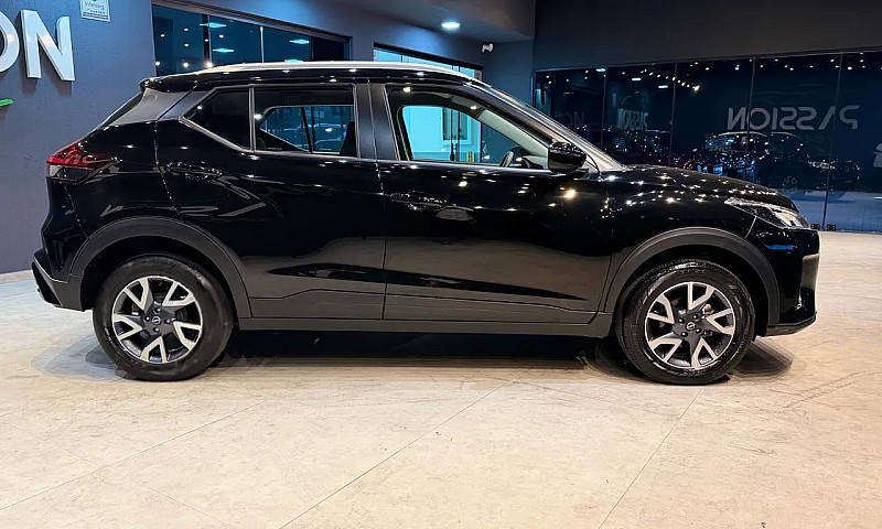 Nissan Kicks Sense 1...