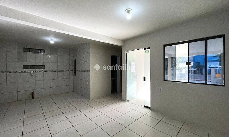 Casa Com 4 Dormitóri...