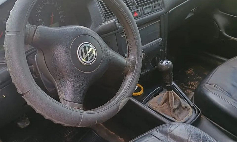 Volkswagen Golf 1.6 ...