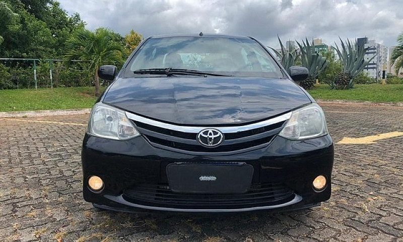 Toyota Etios Sedã Xl...