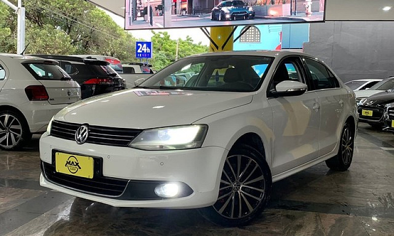 Vw Jetta  Ano 2014...