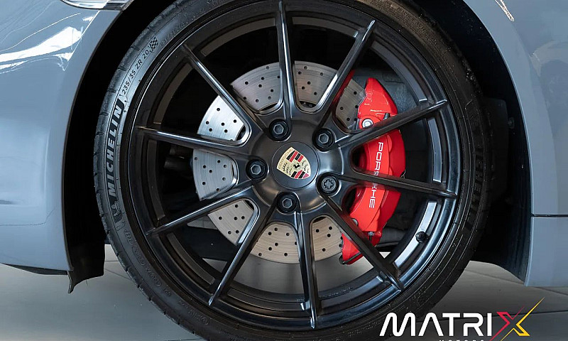 Porsche 718 Cayman G...
