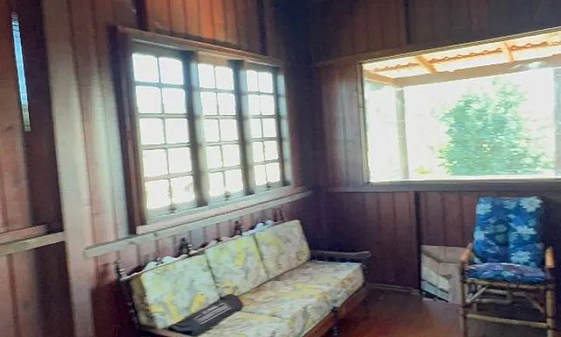 Alugo Suíte E Quarto...