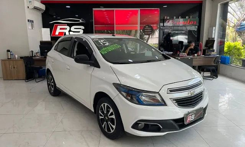 Chevrolet Onix Hatch...