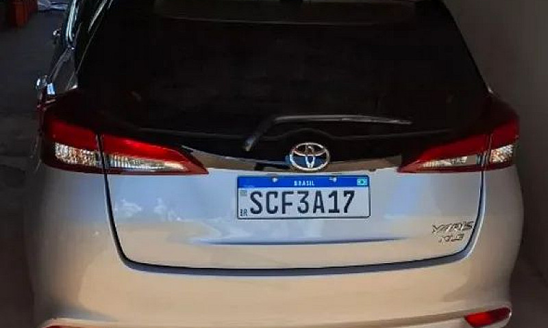 Toyota Yaris Xls 1.5...