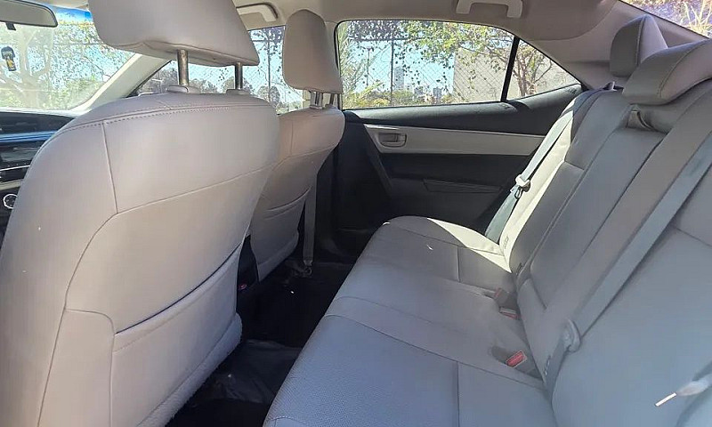 Toyota Corolla Gli 1...