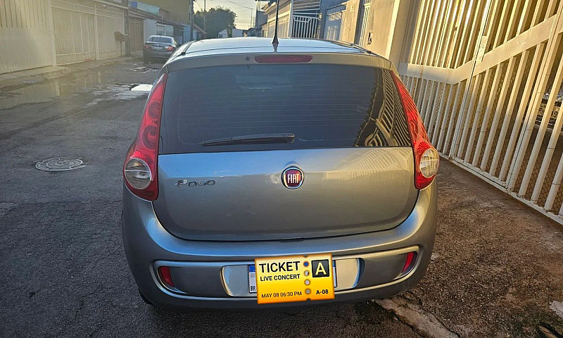 Fiat Palio Attractiv...