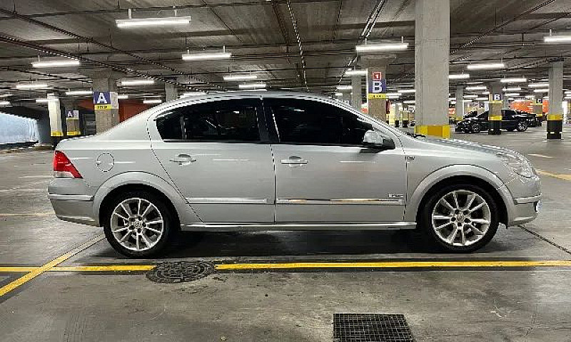 Chevrolet Vectra Eli...