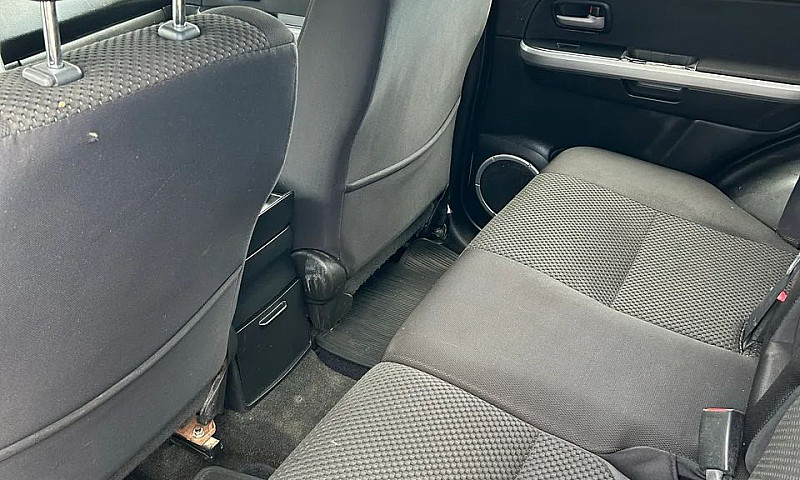 Suzuki Grand Vitara ...