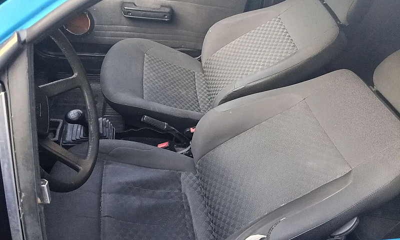 Volkswagen Voyage L/...