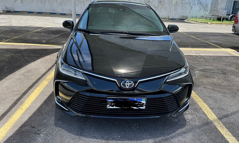Vendo Toyota Corolla...