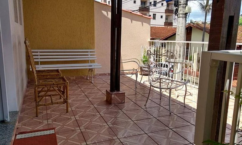 Casa Com 3 Dormitóri...