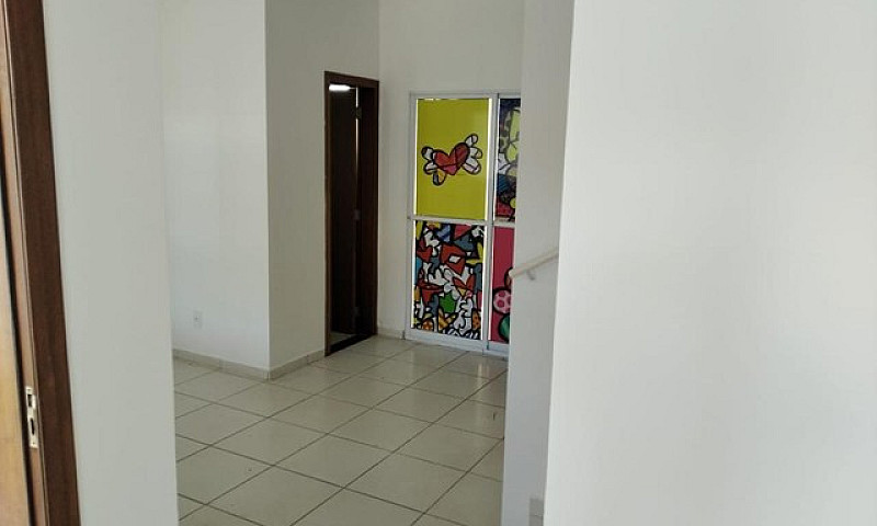 Casa De Condomínio S...