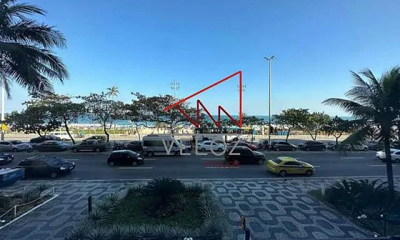 Apartamento-À Venda-...
