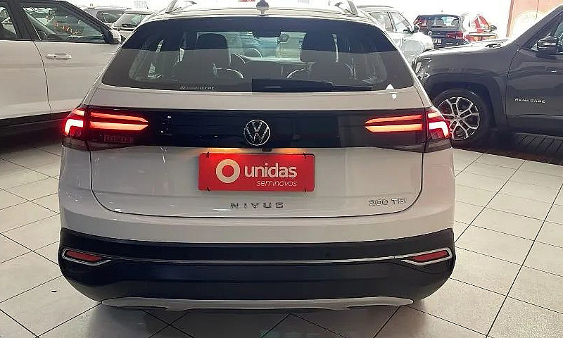 Volkswagen Nivus Hig...