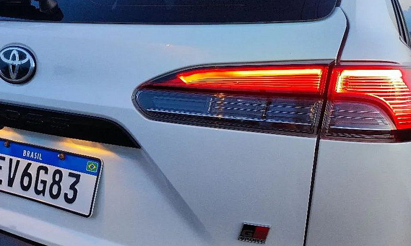 Toyota Corolla Cross...