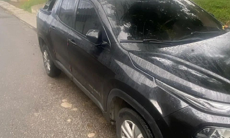Vendo Fiat Toro Pret...