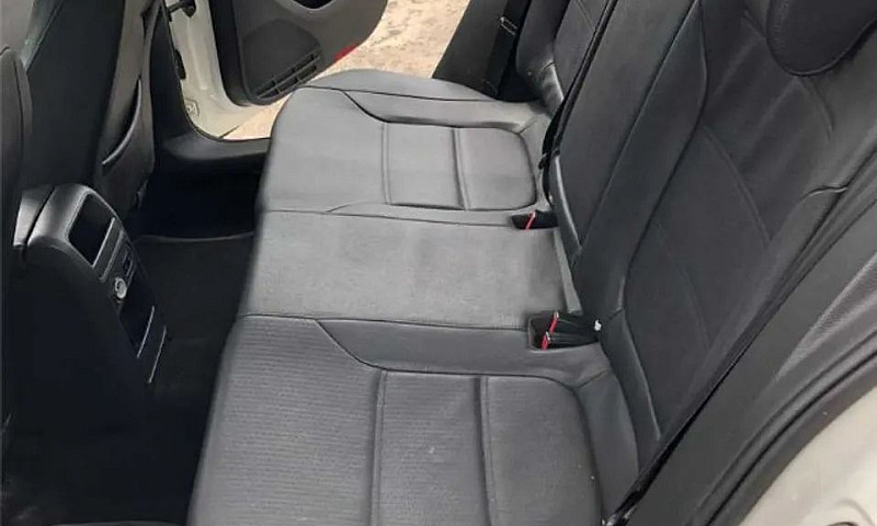 Volkswagen Jetta Com...